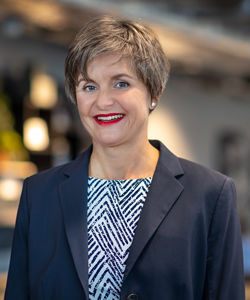 Dr. Michaela Elbel