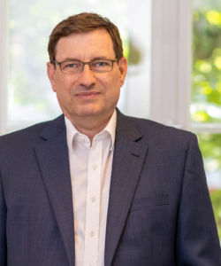 Dr. Andreas Theobald